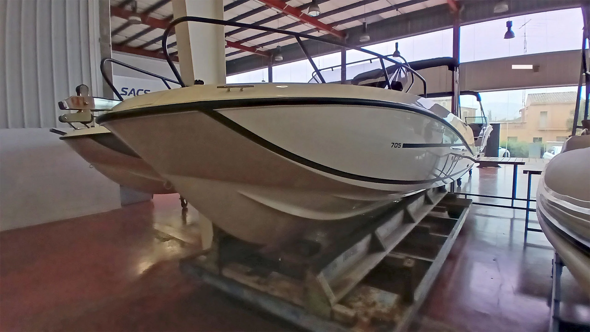 barco-nuevo-en-stock-quicksilver-activ-705-open-vista-casco