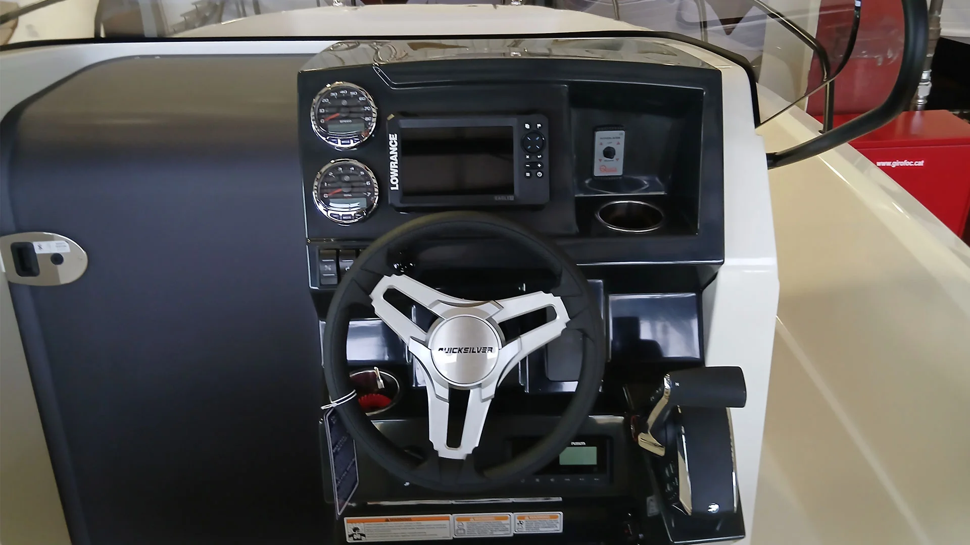 barco-nuevo-en-stock-quicksilver-activ-705-open-volante
