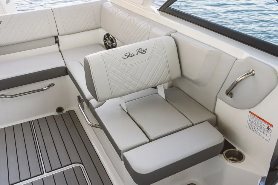 Barco nuevo en stock Sea Ray SDX 230 OB - Asiento copiloto