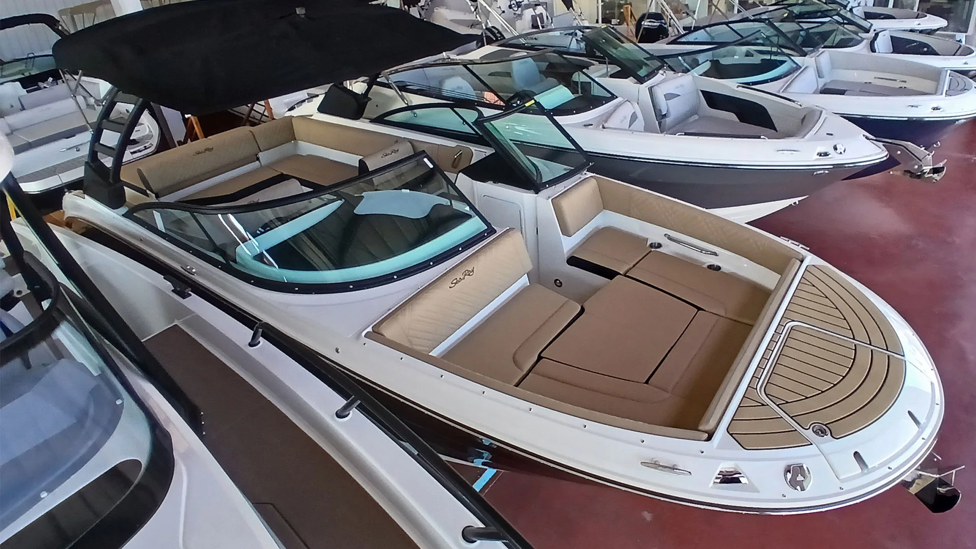 barco-nuevo-en-stock-sea-ray-sdx-270-vista-aerea