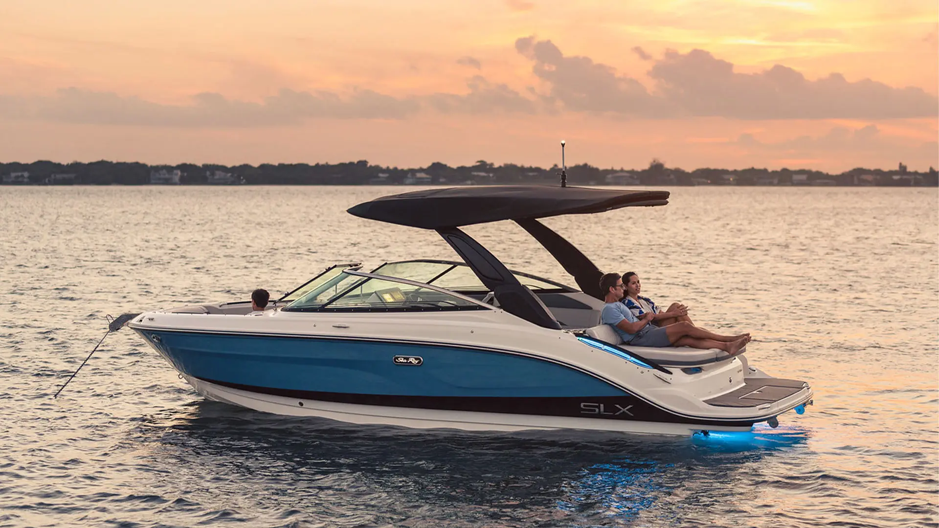 Barco nuevo en stock Sea Ray SLX 260 - Solárium popa