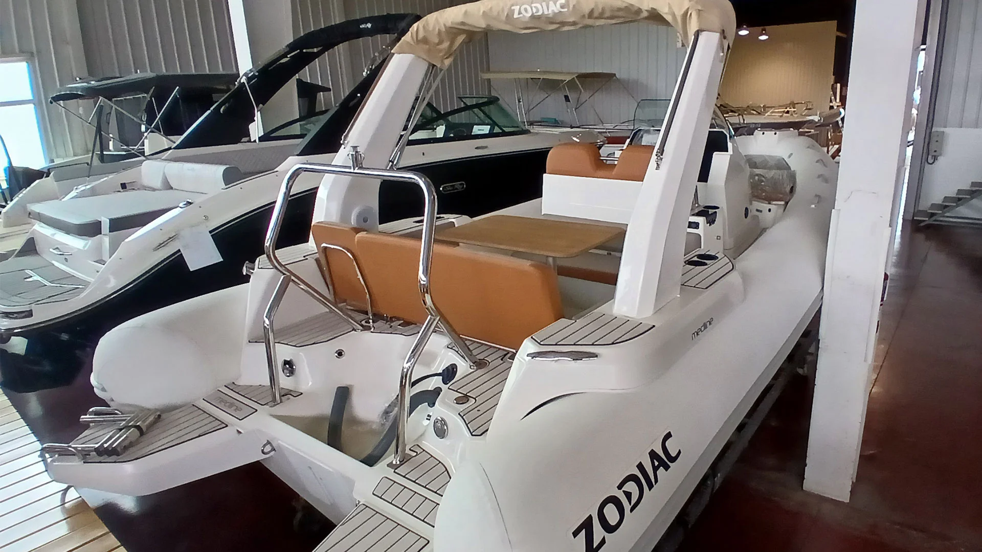 barco-nuevo-en-stock-zodiac-medline-7-5-en-tienda