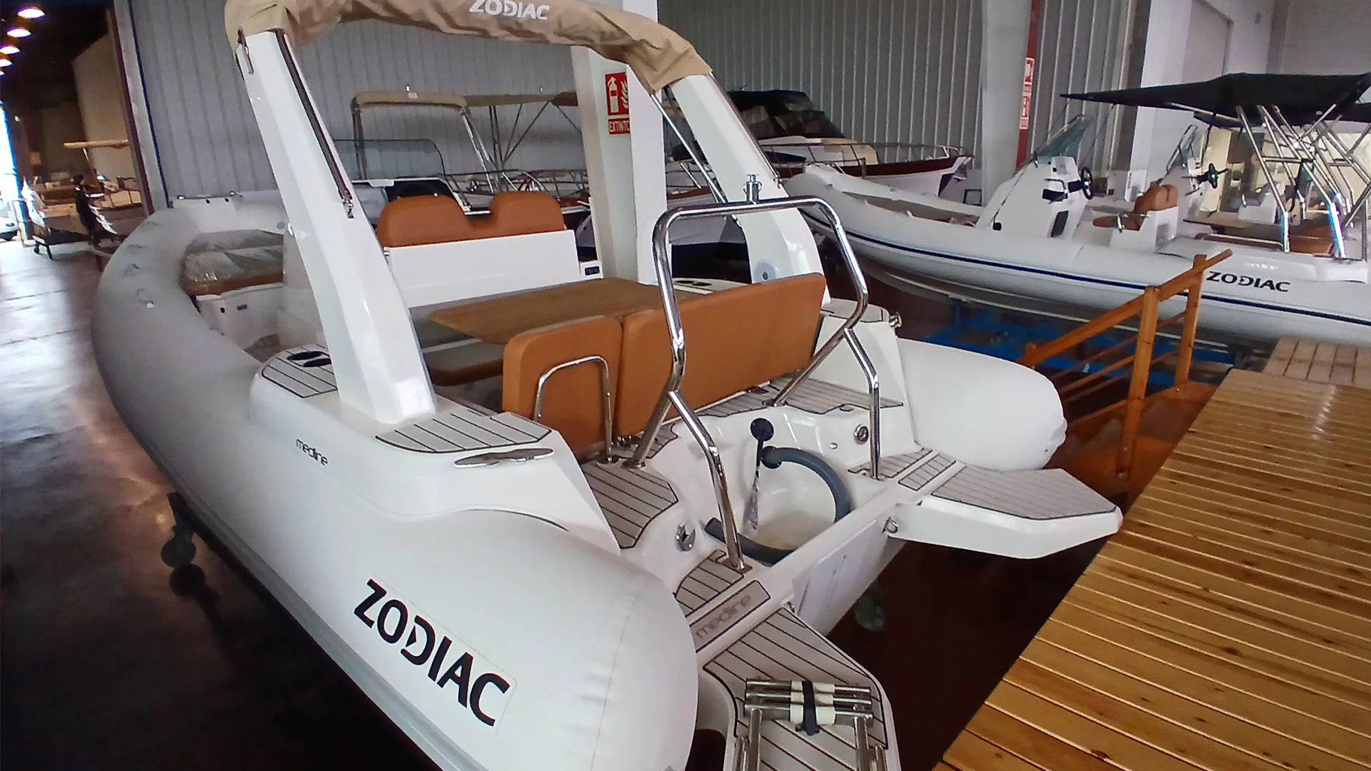 barco-nuevo-en-stock-zodiac-medline-7-5-entrega-inmediata