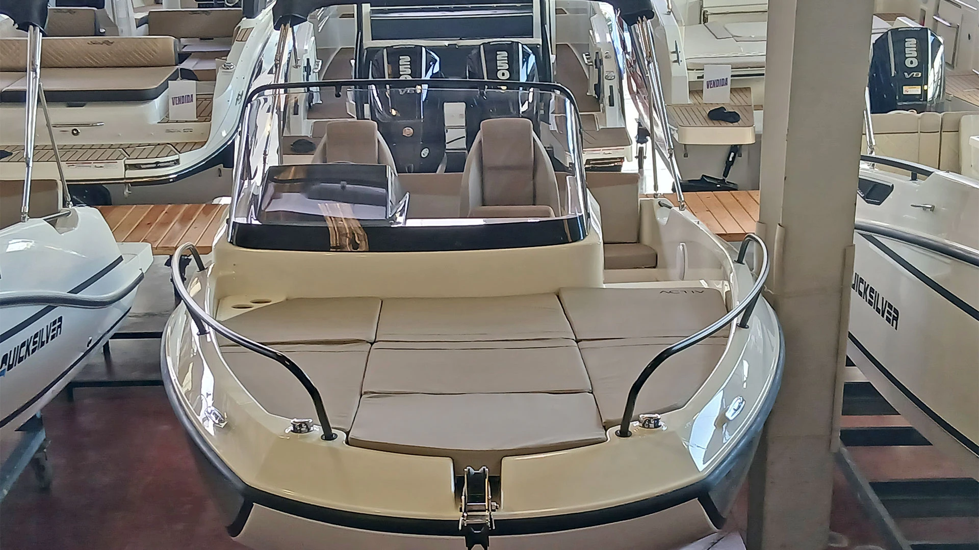 Barco nuevo entrega inmediata Quicksilver Activ 605 Simdeck - Vista proa