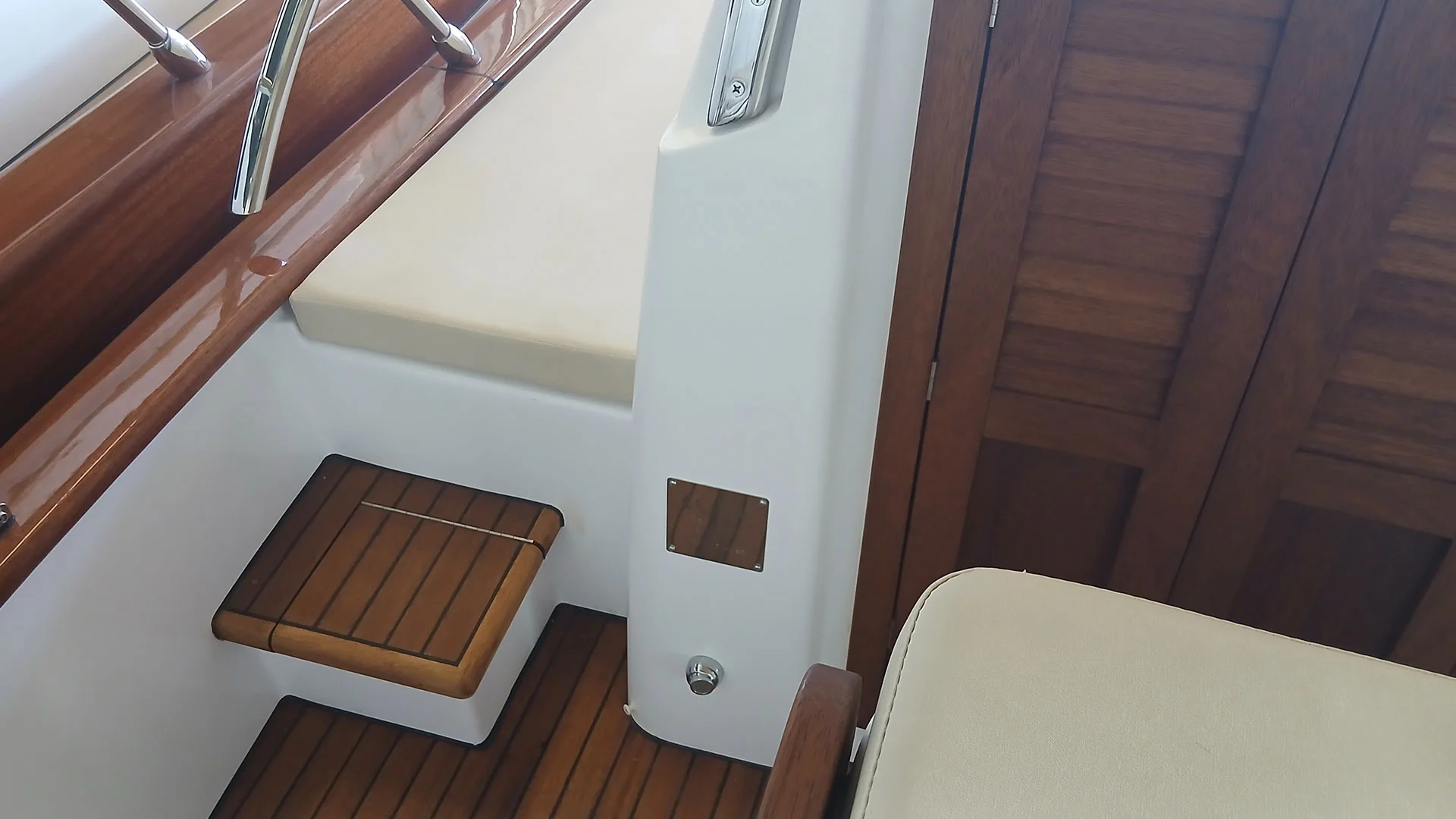 barco-nuevo-entrega-inmediata-cantieri-mimi-libeccio-7-5-wa-escalon