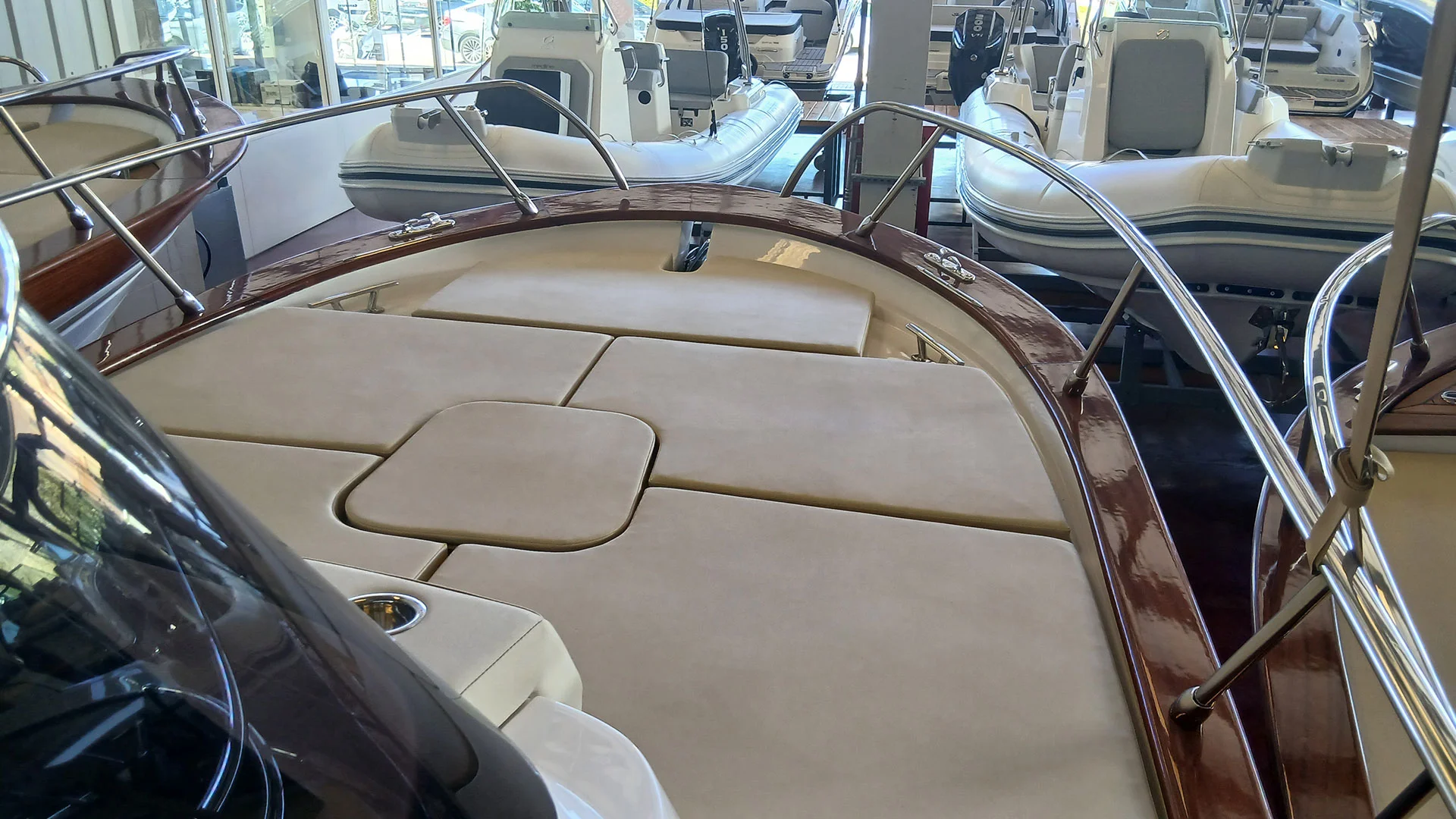 barco-nuevo-entrega-inmediata-cantieri-mimi-libeccio-7-5-wa-solarium