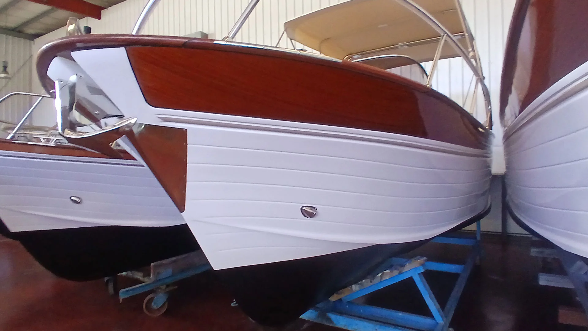 barco-nuevo-entrega-inmediata-cantieri-mimi-libeccio-7-5-wa-vista-casco
