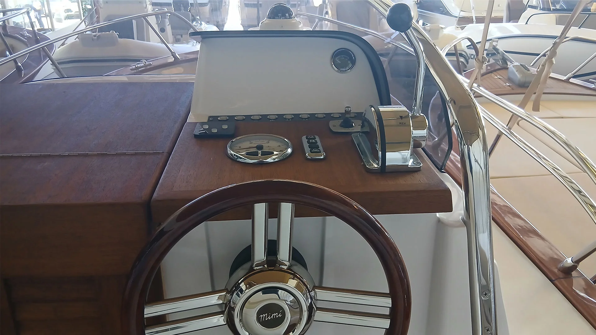 barco-nuevo-entrega-inmediata-cantieri-mimi-libeccio-7-5-wa-volante