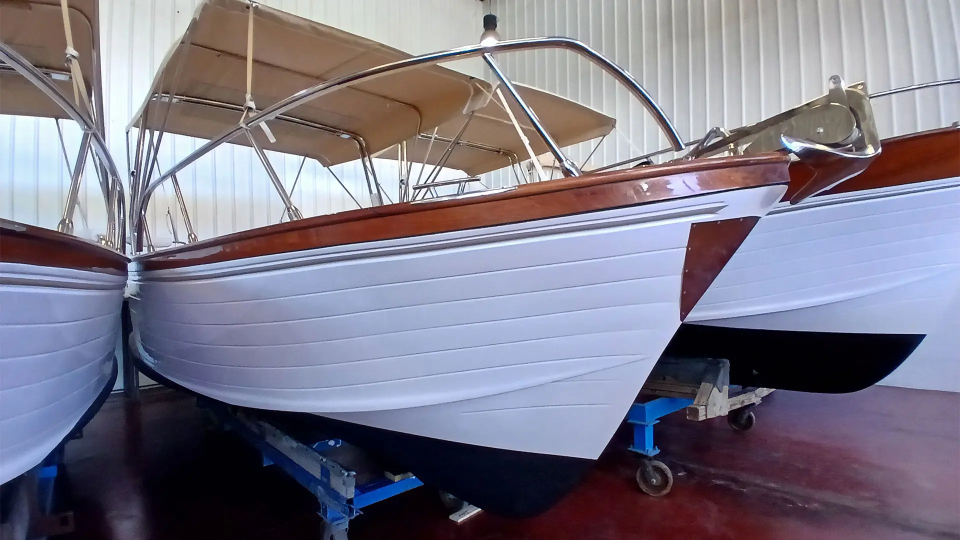 Barco nuevo entrega inmediata Cantieri Mimi Libeccio 7 Classic - Casco