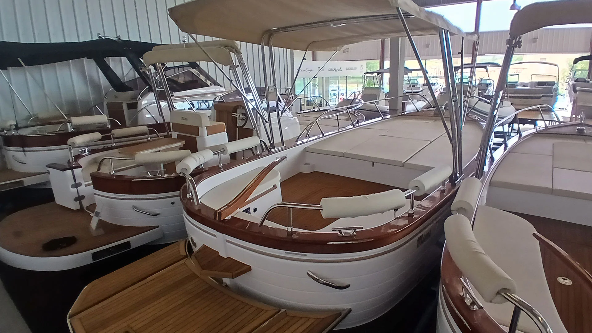 barco-nuevo-entrega-inmediata-cantieri-mimi-libeccio-7-classic-en-stock