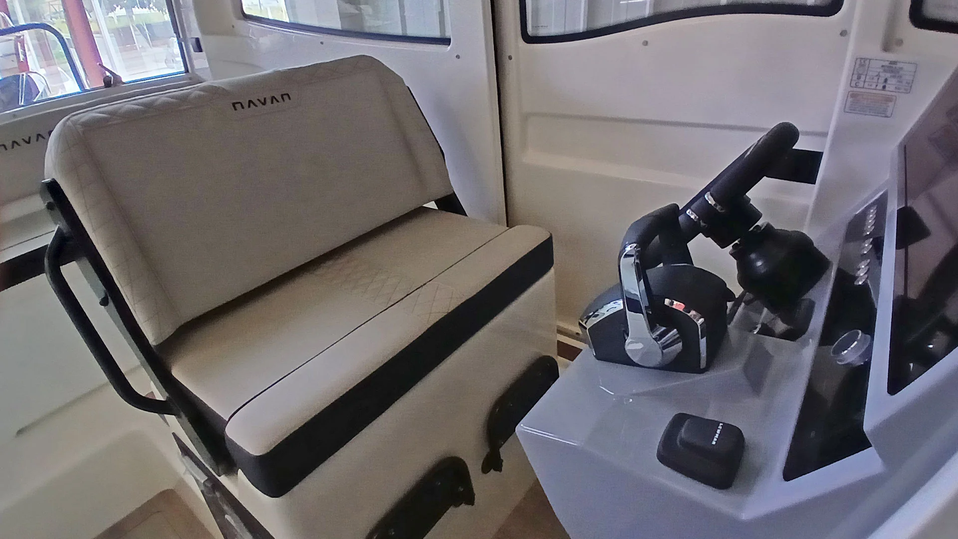 barco-nuevo-entrega-inmediata-navan-c30-asiento-patron