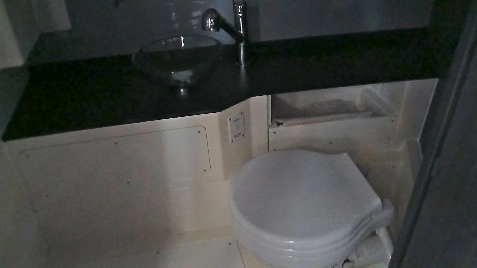 barco-nuevo-entrega-inmediata-navan-c30-lavabo