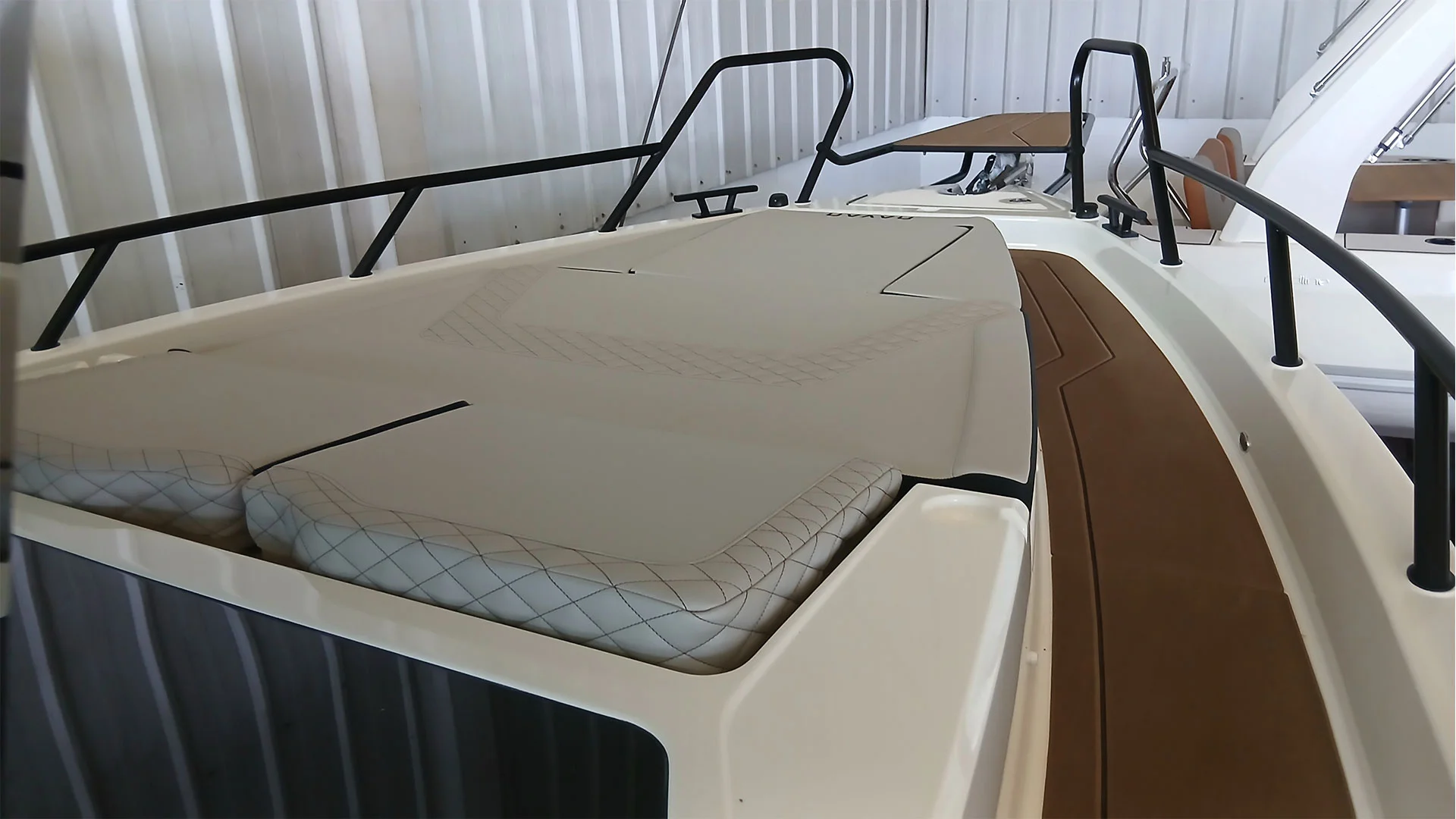 barco-nuevo-entrega-inmediata-navan-c30-solarium