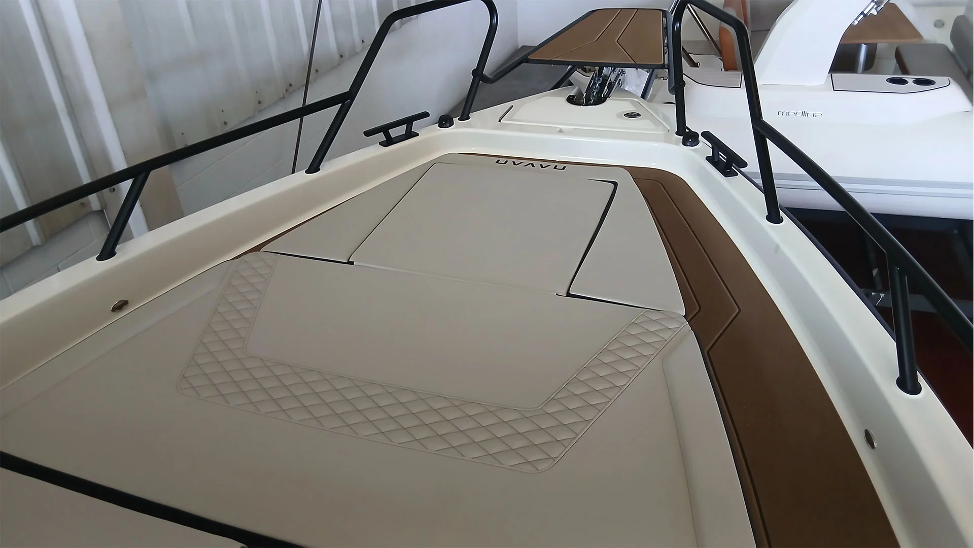 barco-nuevo-entrega-inmediata-navan-c30-vista-solarium