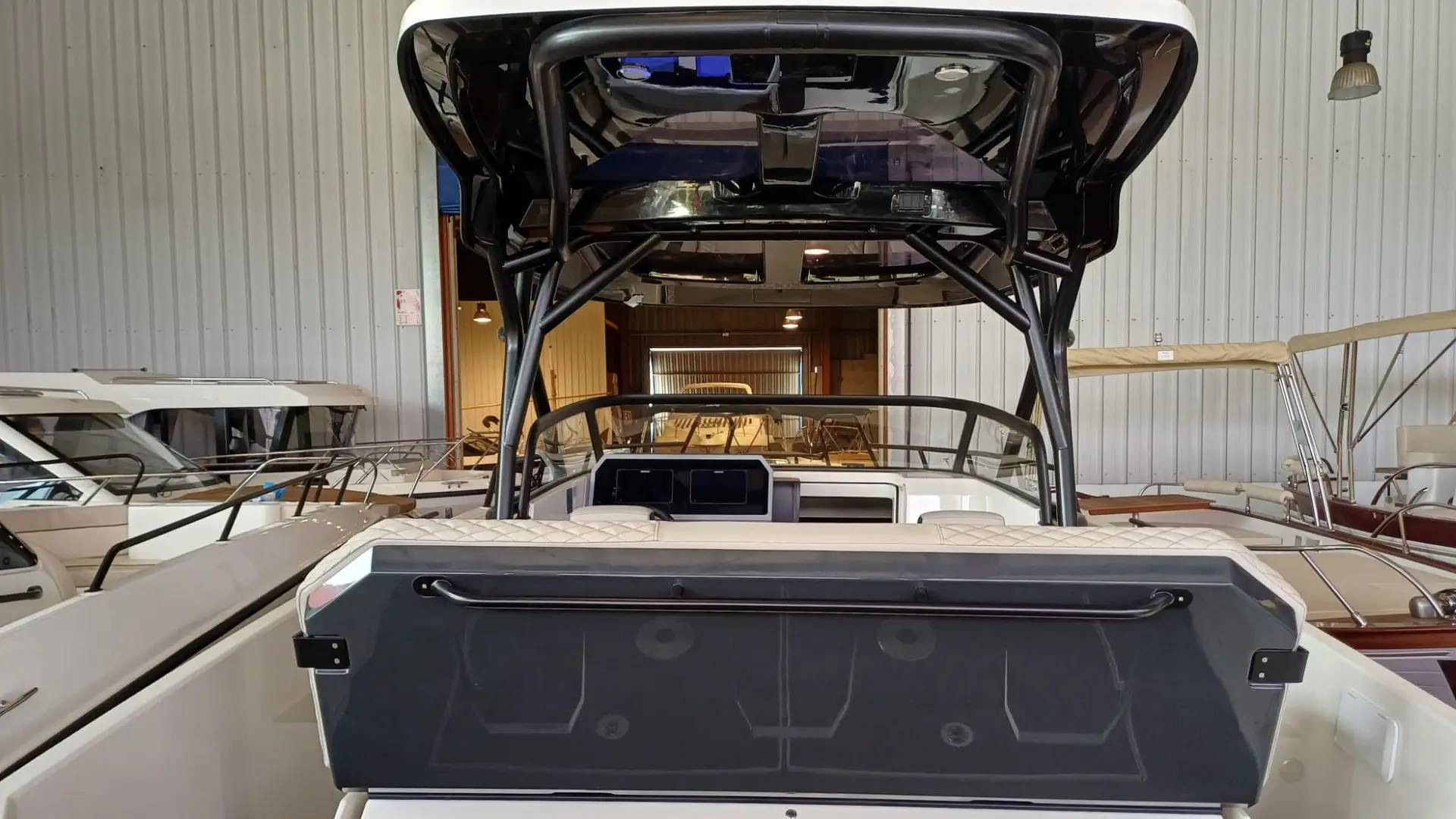Barco nuevo entrega inmediata Navan S30 - Hard Top