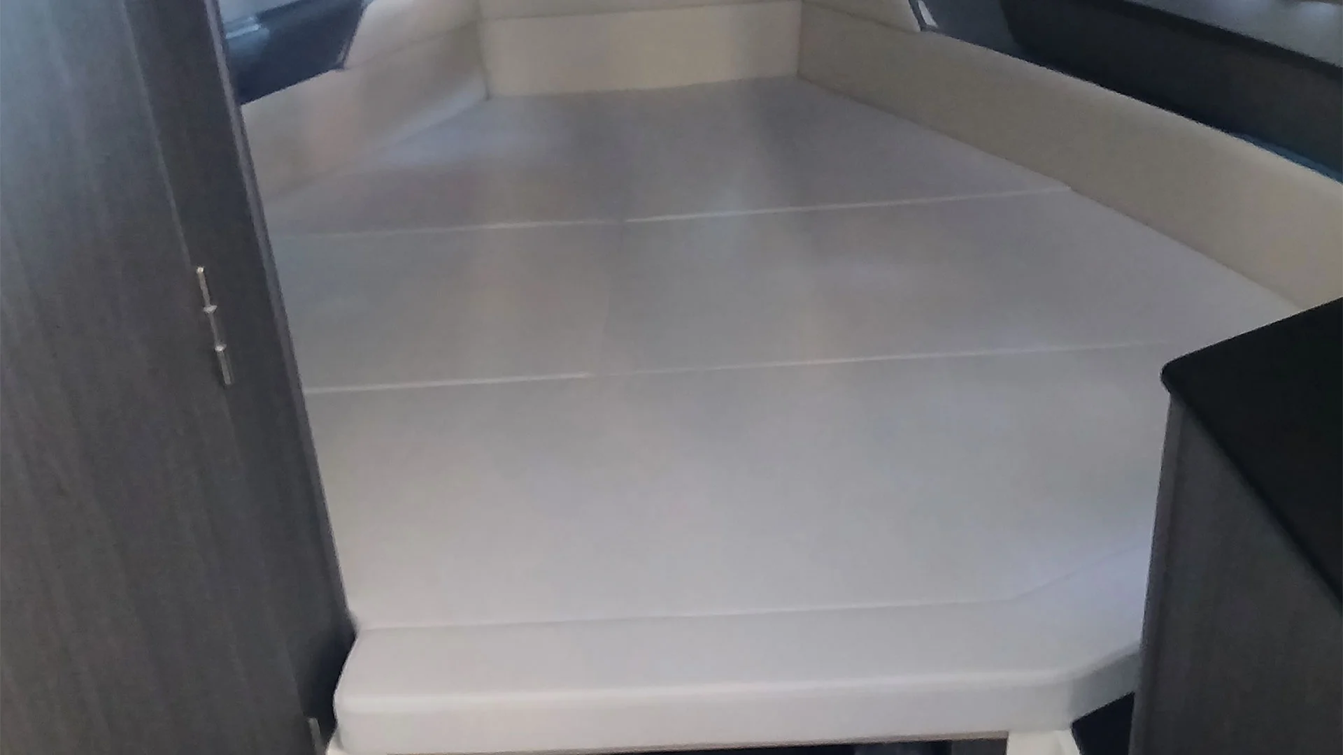 barco-nuevo-entrega-inmediata-navan-s30-cabina