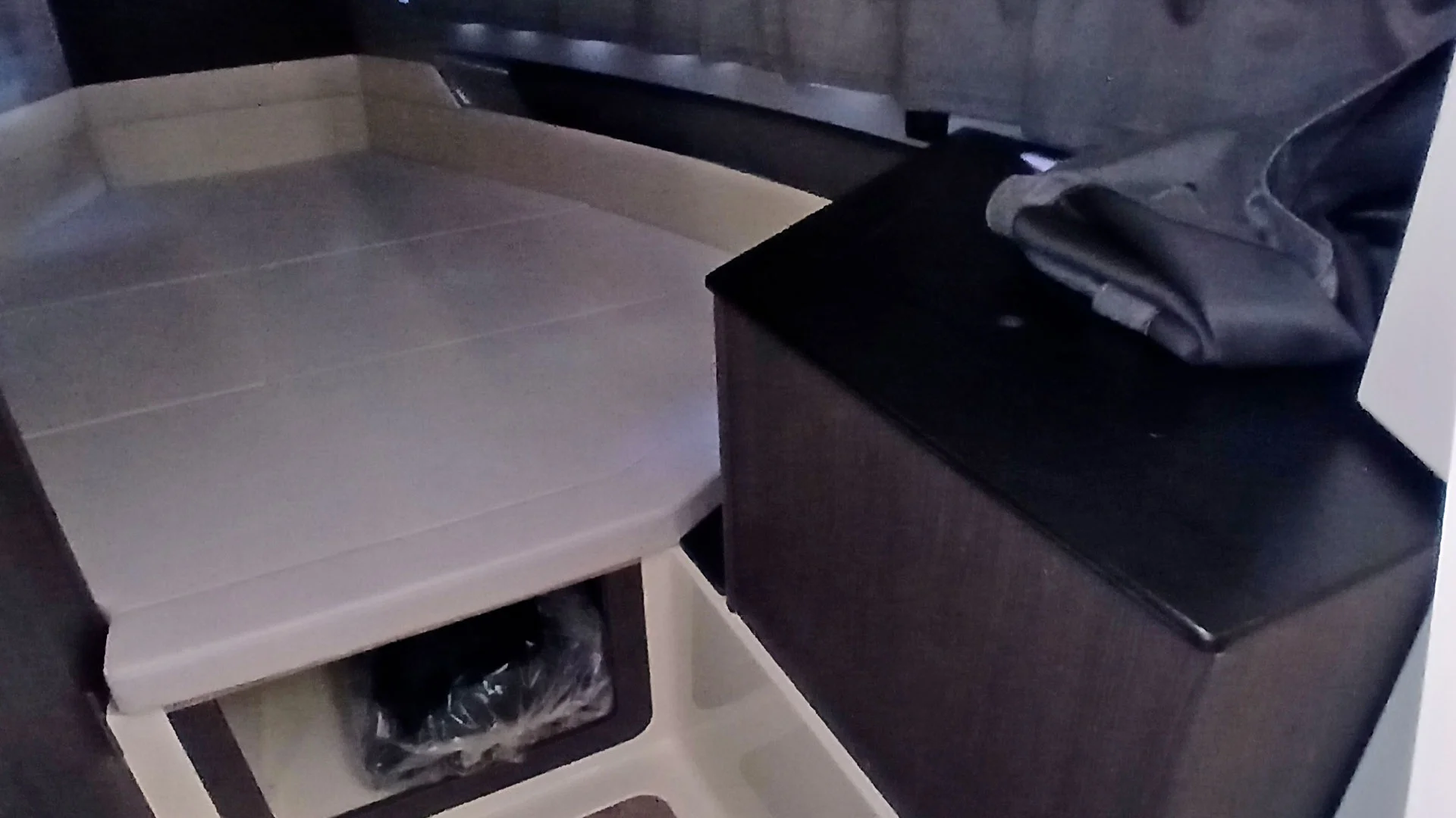 barco-nuevo-entrega-inmediata-navan-s30-camarote