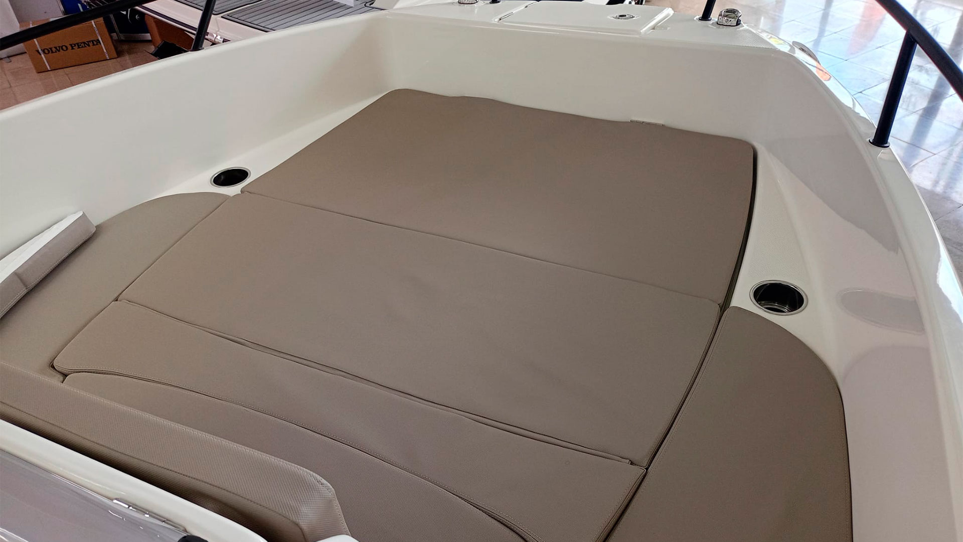 Barco nuevo en stock Quicksilver Activ 555 Open - Solárum