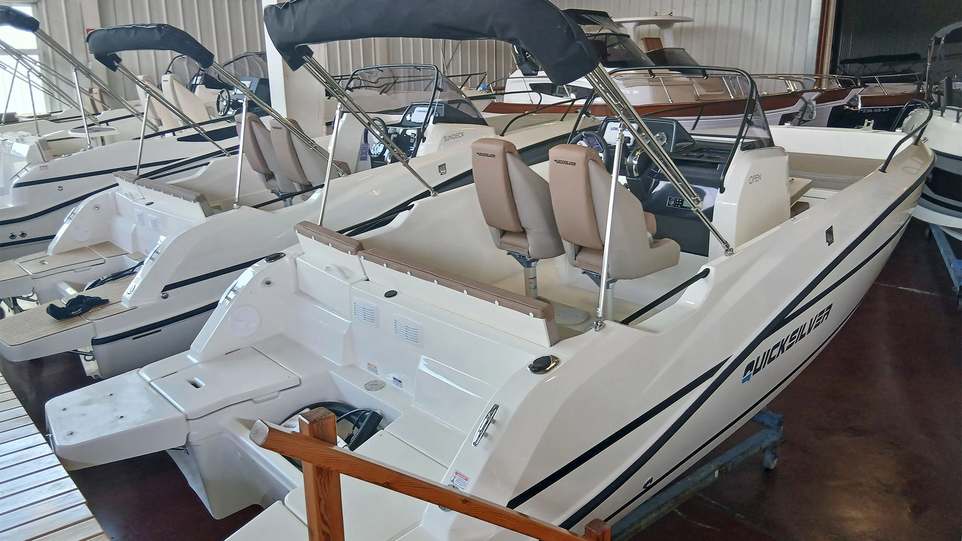 Barco nuevo entrega inmediata Quicksilver Activ 605 Open - En stock