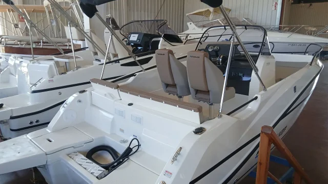 Barco nuevo entrega inmediata Quicksilver Activ 605 Open - Imagen principal