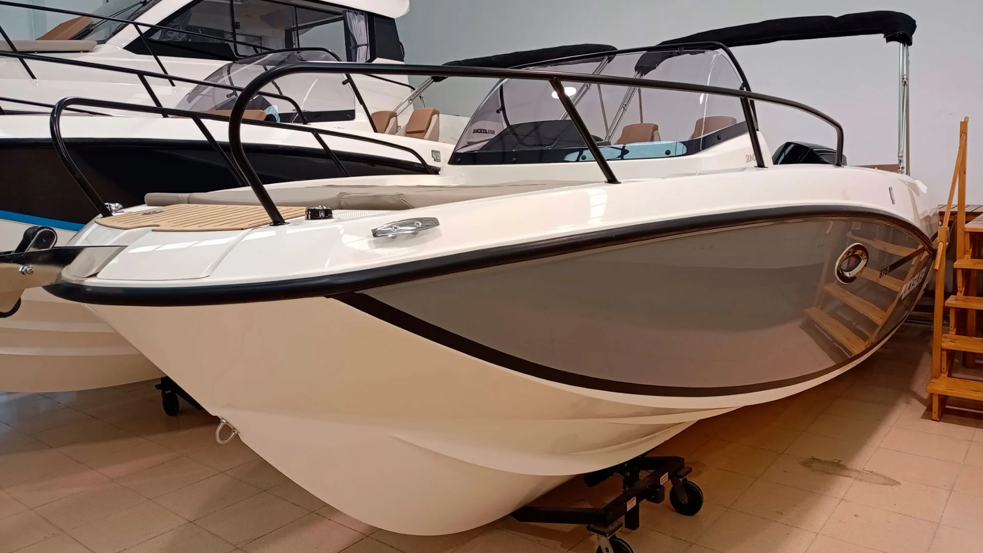 Barco nuevo entrega inmediata Quicksilver Activ 675 Sundeck - Imagen principal