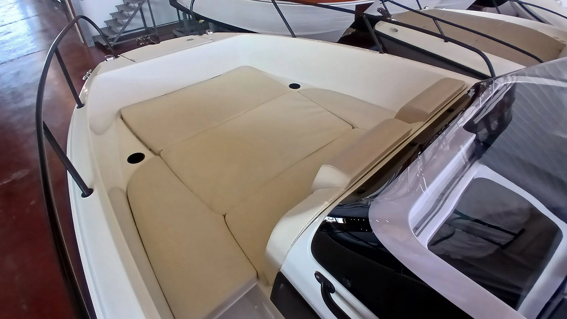 barco-nuevo-entrega-inmediata-quicksilver-activ-705-open-solarium