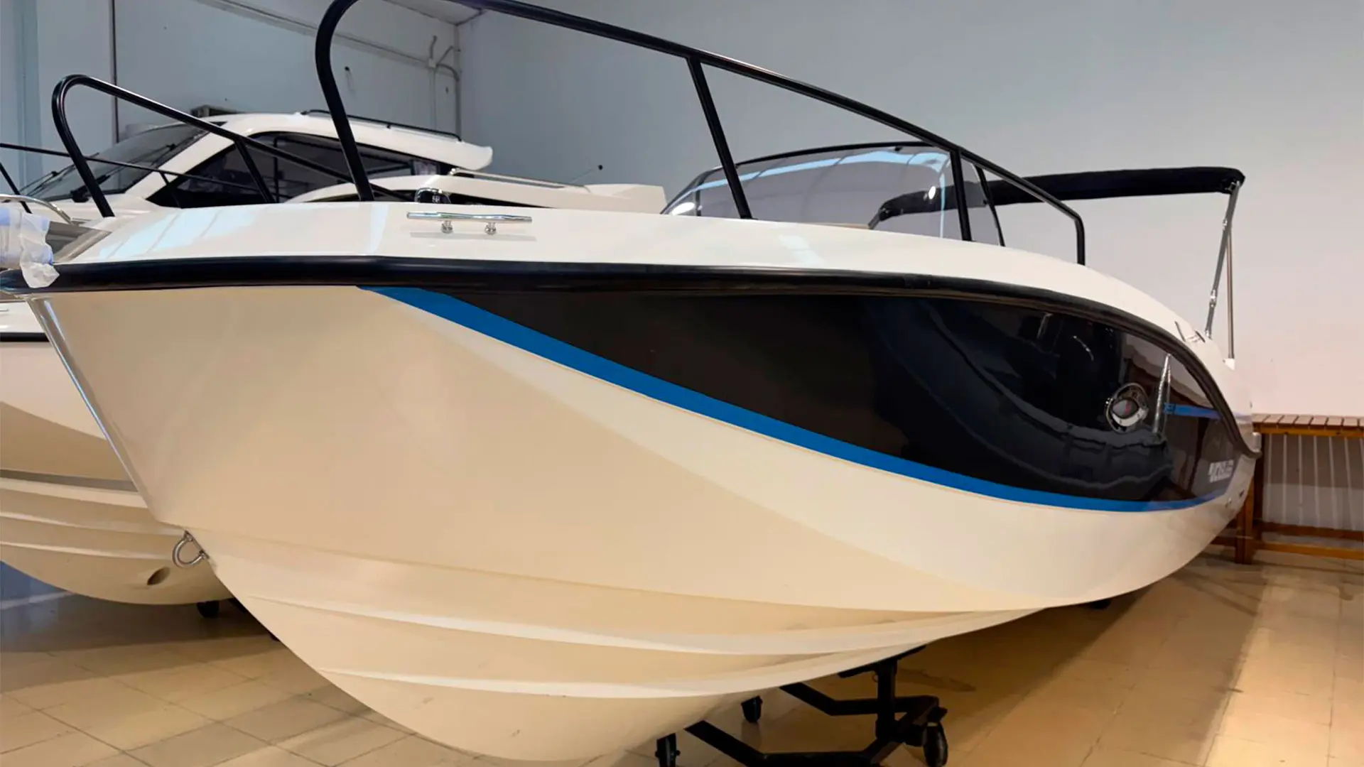 Barco nuevo entrega inmediata Quicksilver Activ 755 Sundeck ap- En stock