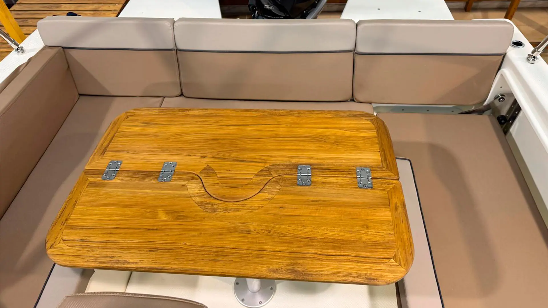 Barco nuevo entrega inmediata Quicksilver Activ 755 Sundeck ap- Picnic