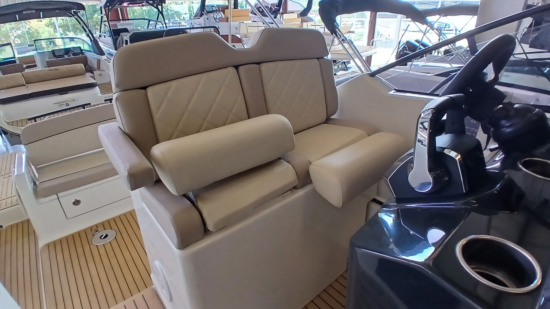barco-nuevo-entrega-inmediata-quicksilver-activ-875-sundeck-asientos