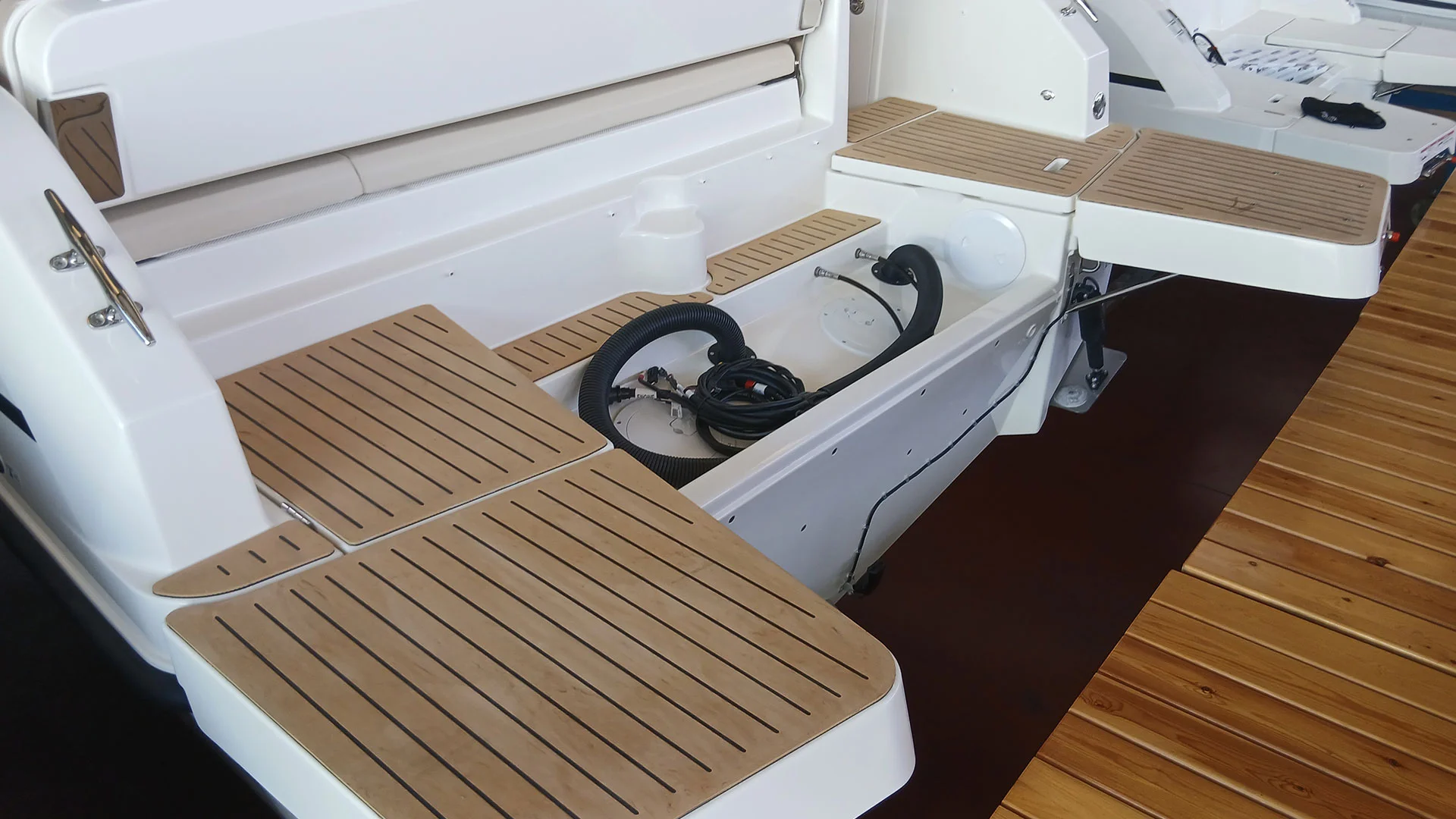 barco-nuevo-entrega-inmediata-quicksilver-activ-875-sundeck-plataforma