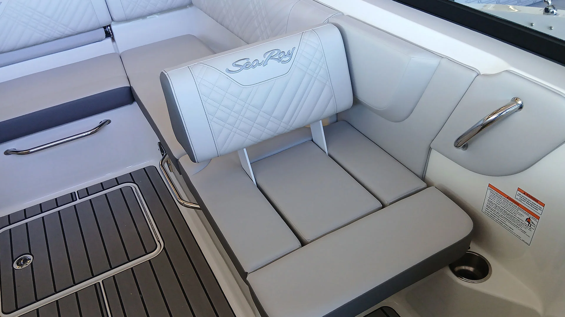 barco-nuevo-entrega-inmediata-sea-ray-sdx-230-zona-copiloto