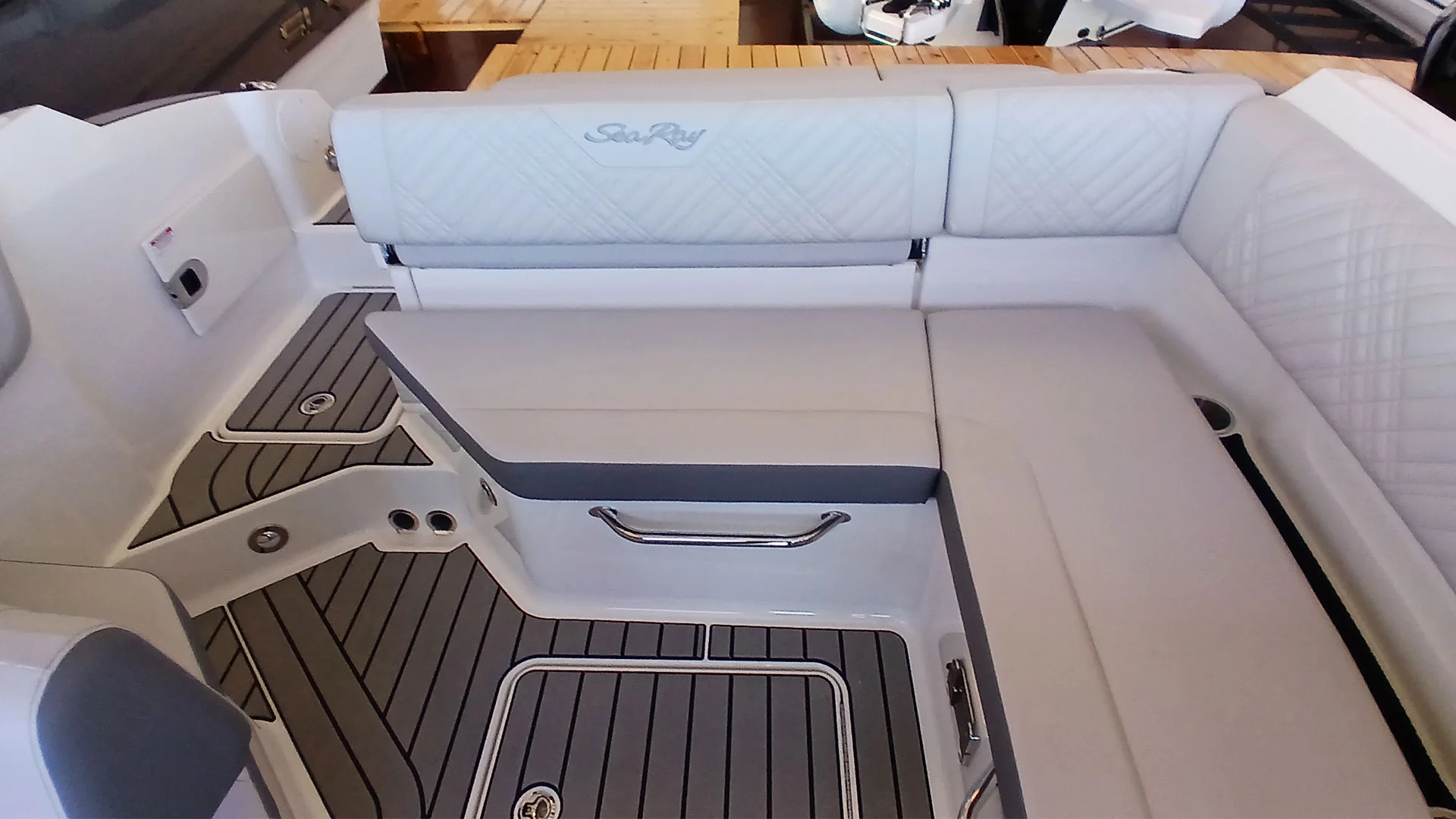 barco-nuevo-entrega-inmediata-sea-ray-sdx-230-zona-popa
