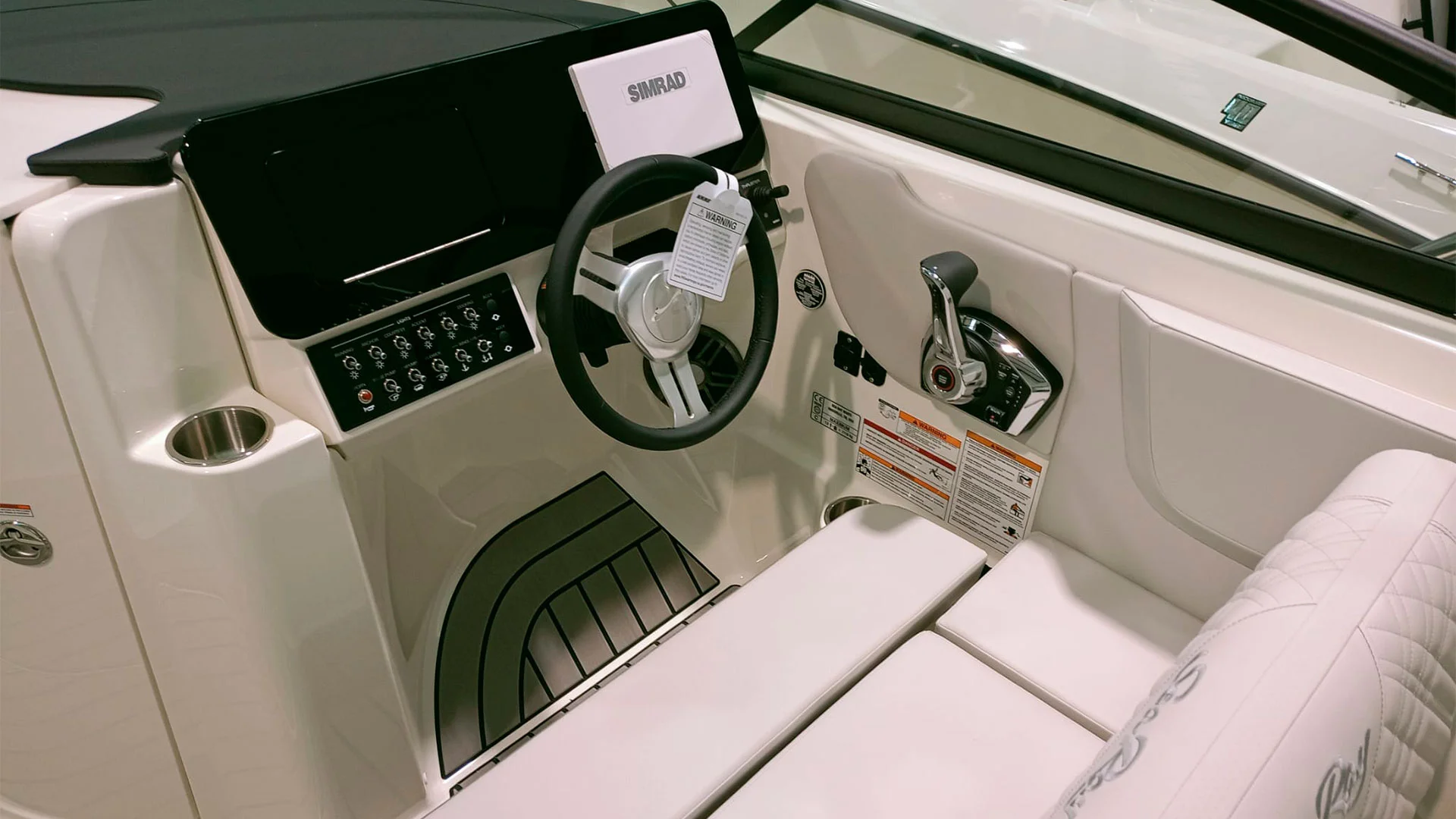 barco-nuevo-entrega-inmediata-sea-ray-sdx-250-consola