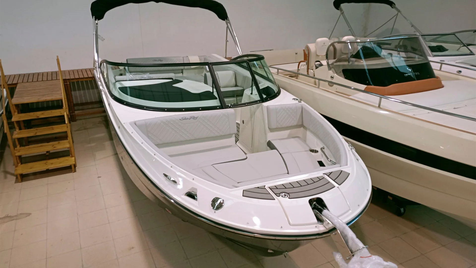 barco-nuevo-entrega-inmediata-sea-ray-sdx-250-frontal