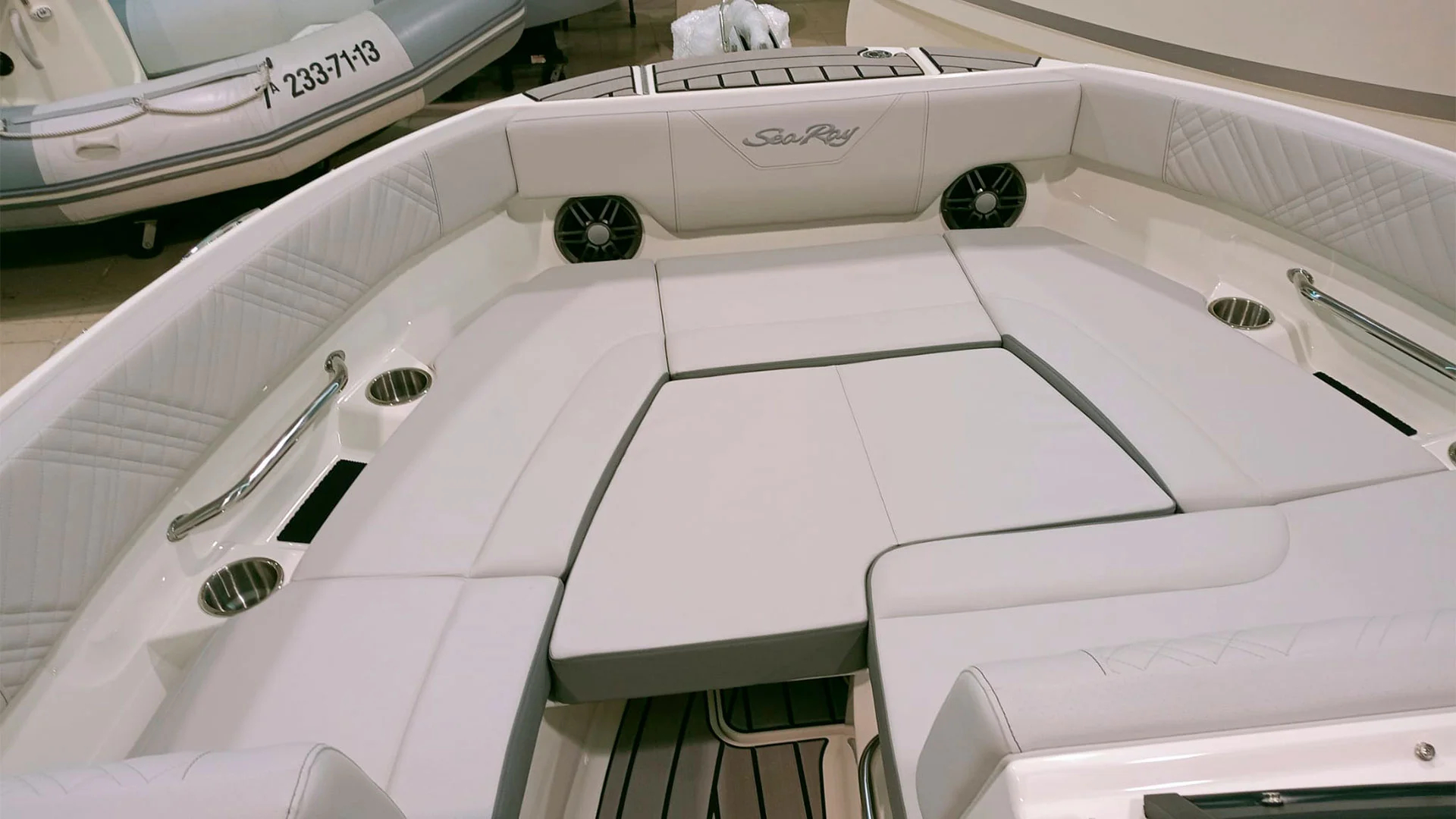 barco-nuevo-entrega-inmediata-sea-ray-sdx-250-solarium-proa