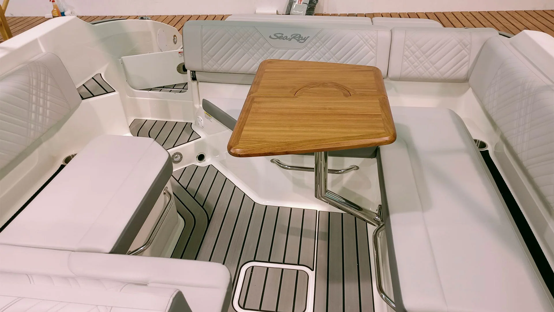 barco-nuevo-entrega-inmediata-sea-ray-sdx-250-zona-picnic