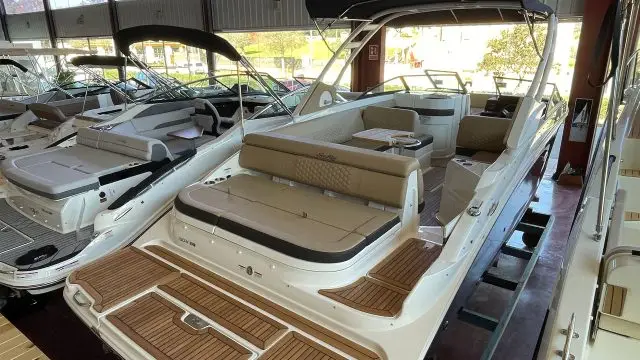Barco nuevo entrega inmediata Sea Ray SDX 270 - Vista desde popa