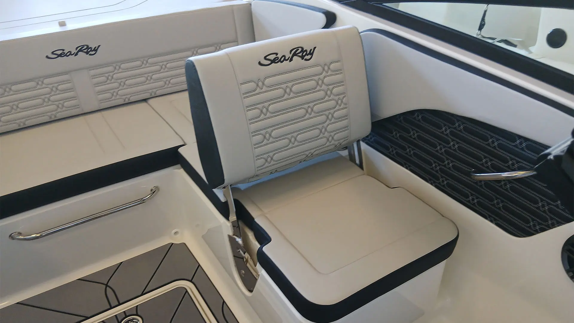 Barco nuevo entrega inmediata Sea RAy SPX 190 OB - Copiloto