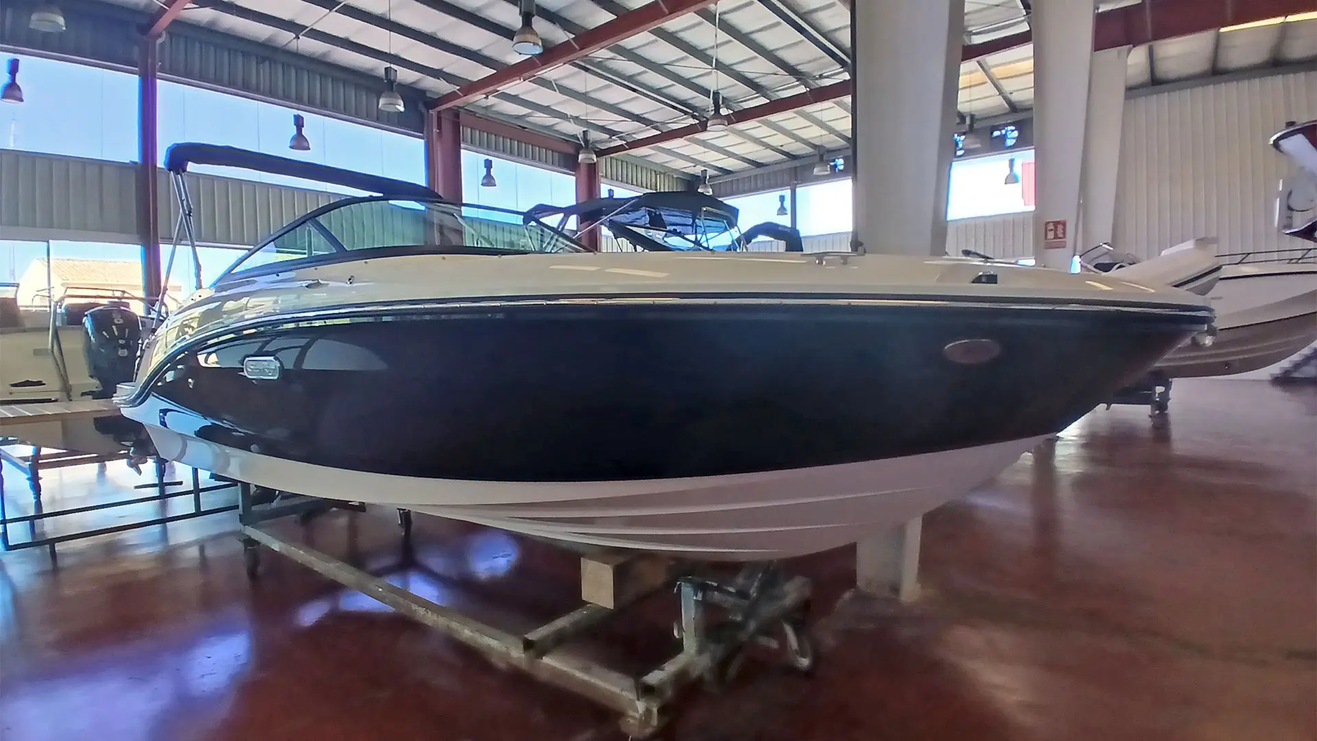 Barco nuevo entrega inmediata Sea RAy SPX 190 OB - Casco