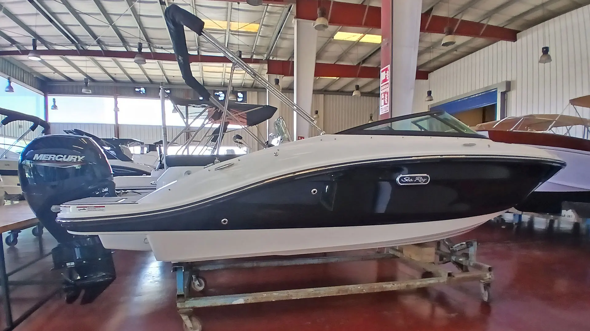 Barco nuevo entrega inmediata Sea RAy SPX 190 OB - Imagen lateral