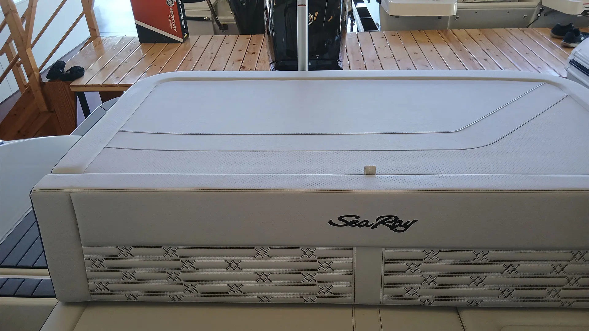 Barco nuevo entrega inmediata Sea RAy SPX 190 OB - Solárium popa