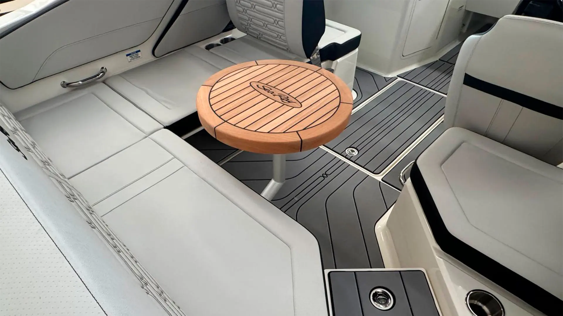 Barco nuevo entrega inmediata Sea Ray SPX 210 AP - Picnic