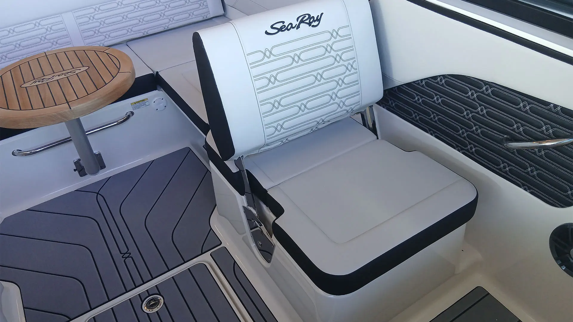 Barco nuevo entrega inmediata Sea Ray SPX 210 OB - Asiento copiloto