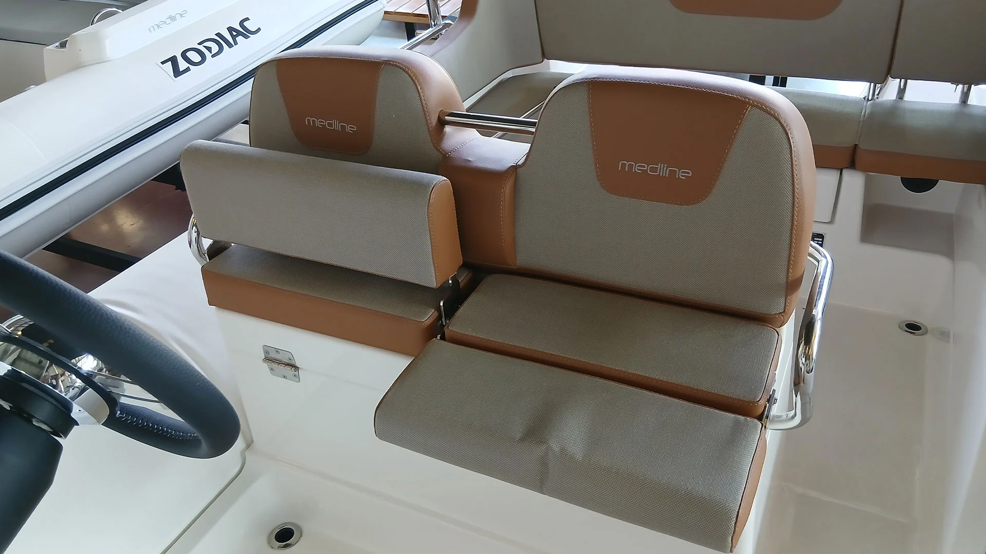 barco-nuevo-entrega-inmediata-zodiac-medline-6-8-asientos
