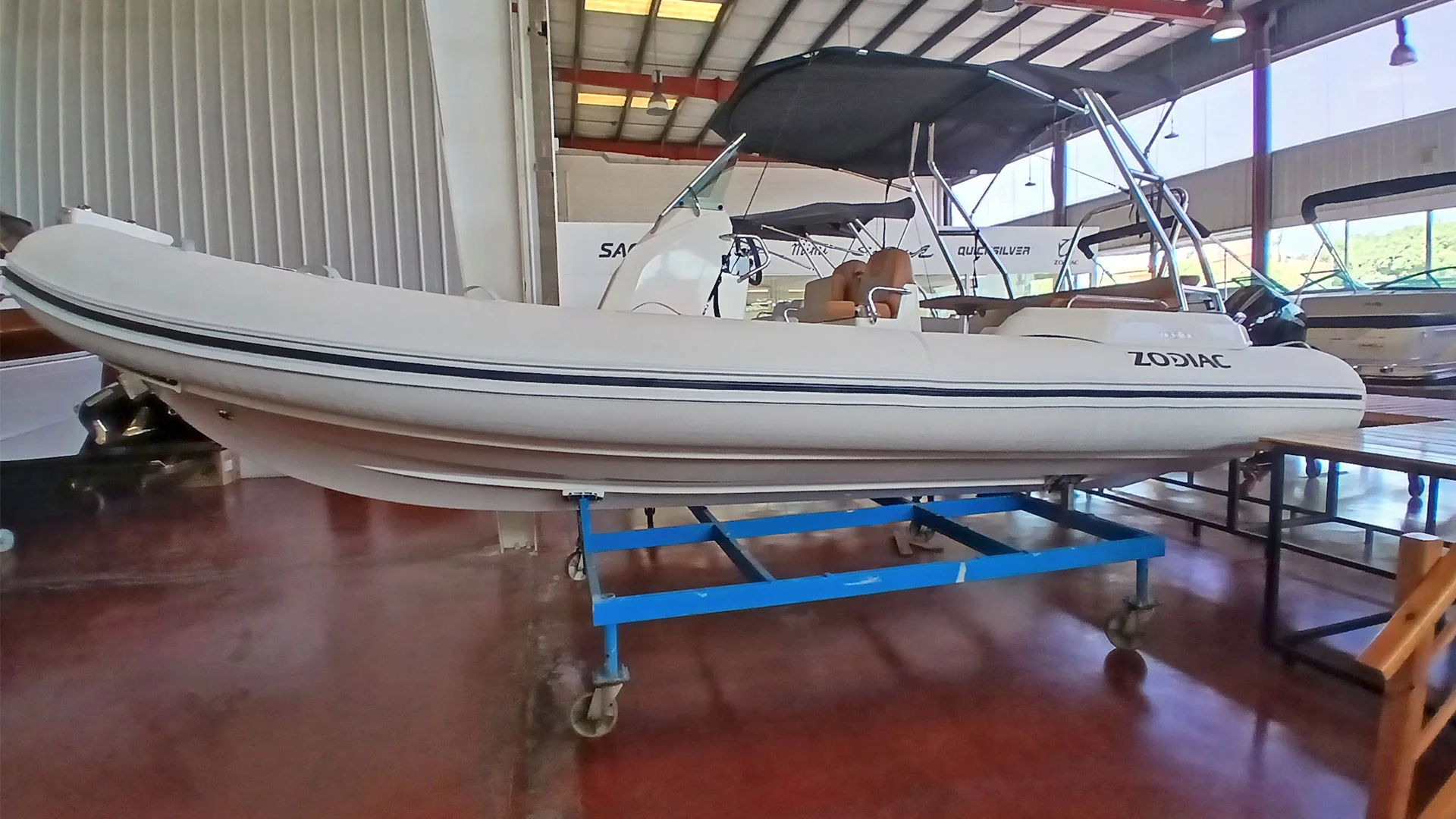 barco-nuevo-entrega-inmediata-zodiac-medline-6-8-vista-lateral