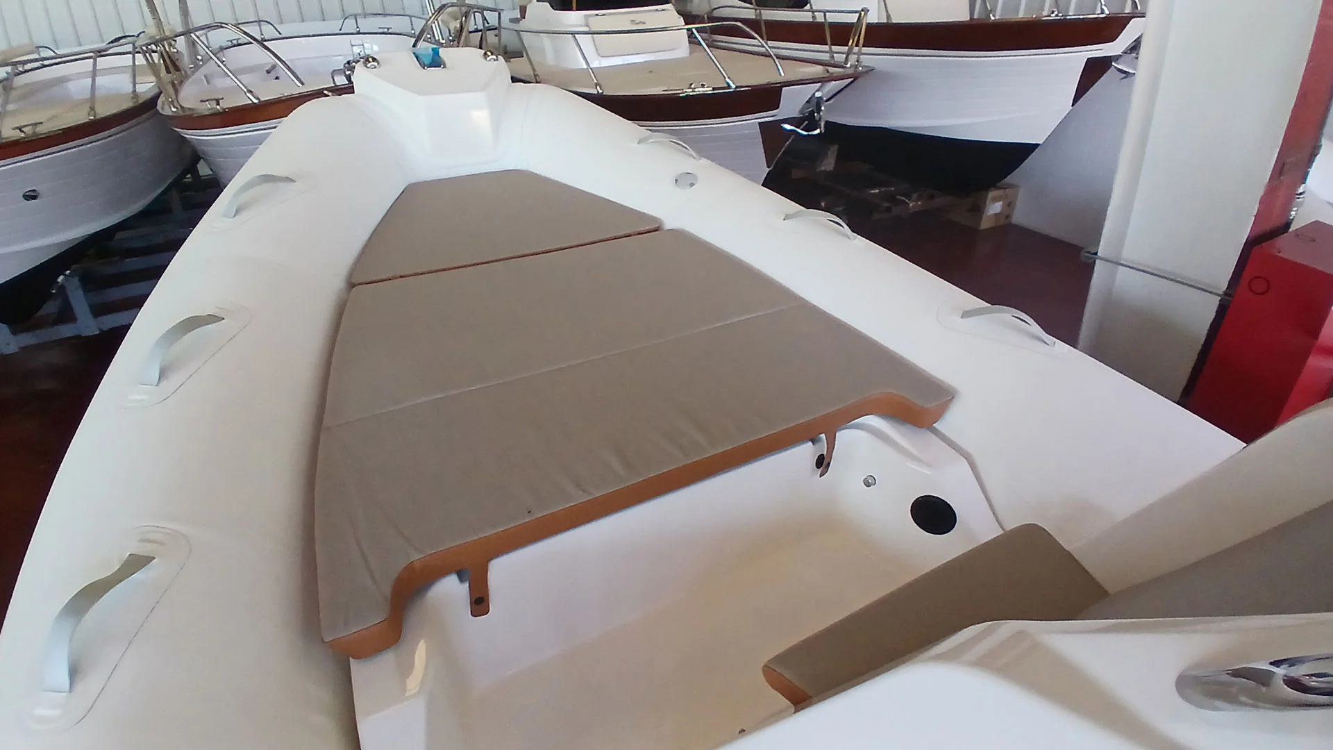 barco-nuevo-entrega-inmediata-zodiac-medline-6-8-vista-solarium