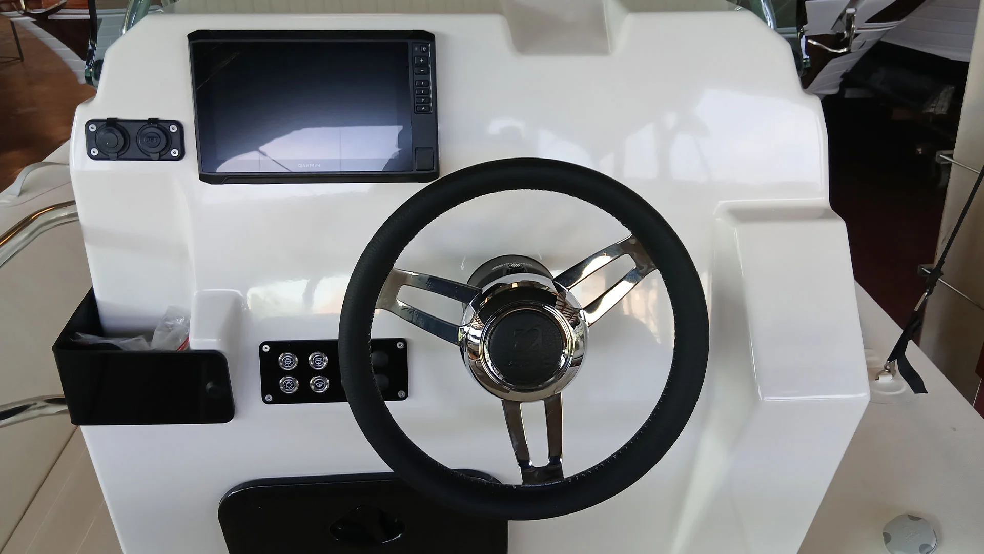 barco-nuevo-entrega-inmediata-zodiac-medline-6-8-volante