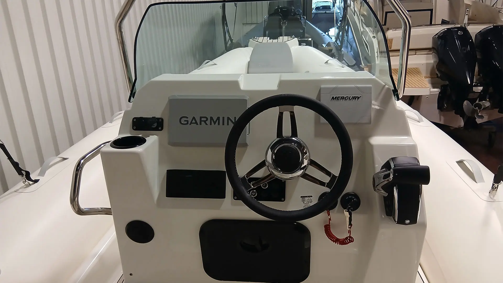 Barco nuevo entrega inmediata Zodiac Medline 7.5 - Volante