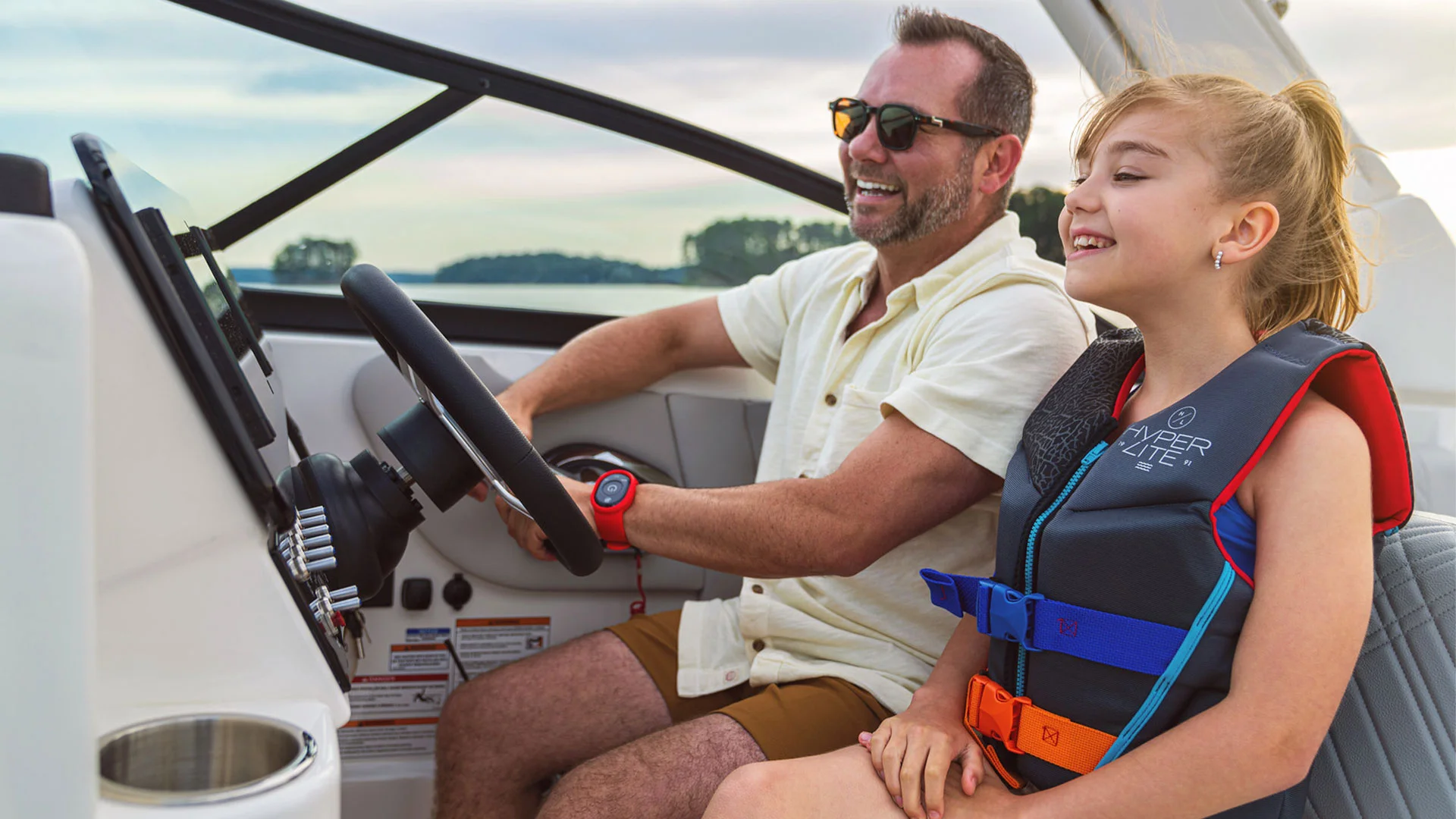 barco-nuevo-sea-ray-sdx-250-ob-asiento-patron
