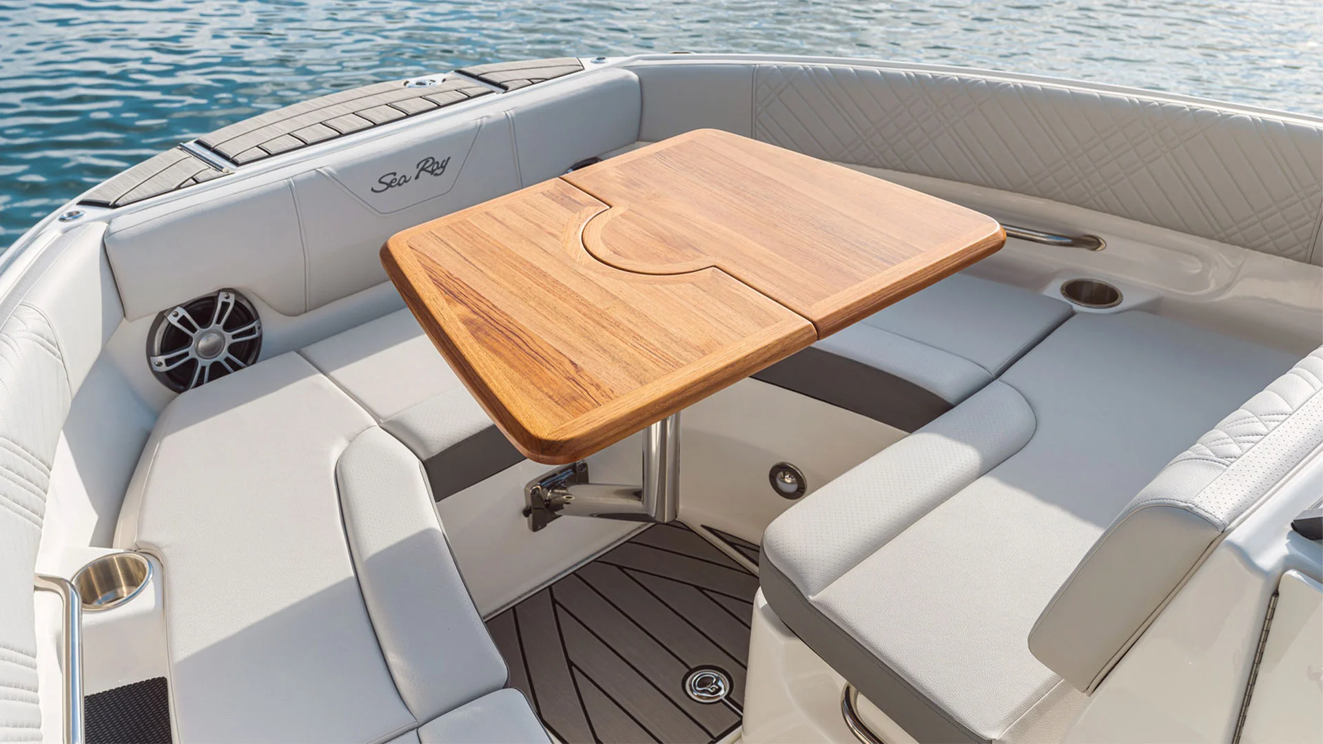 barco-nuevo-sea-ray-sdx-250-ob-picnic